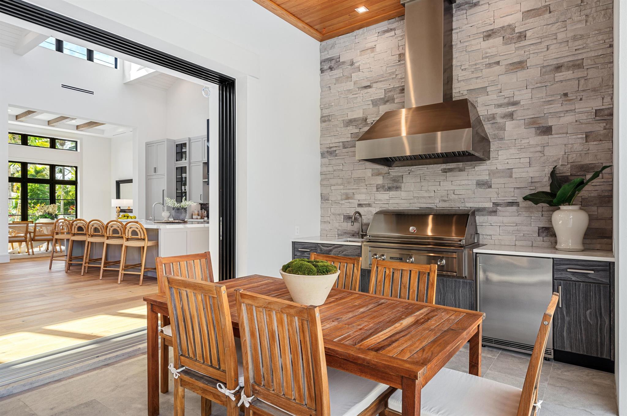 LAKEVIEW HEIGHTS UNIT 1 D - Residential