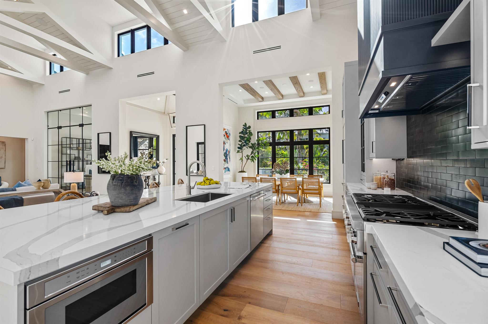 LAKEVIEW HEIGHTS UNIT 1 D - Residential