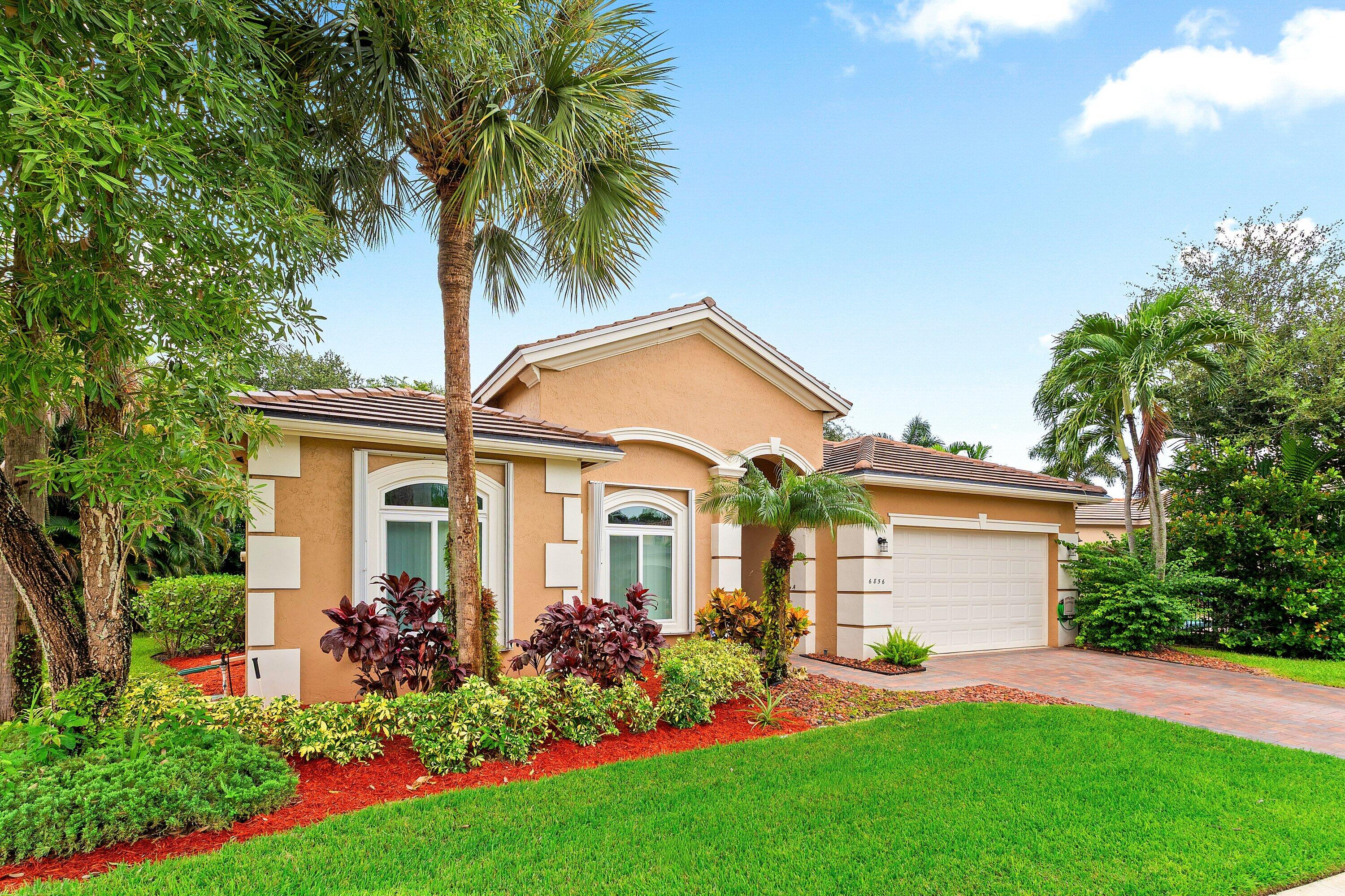 6856 HOULTON Circle