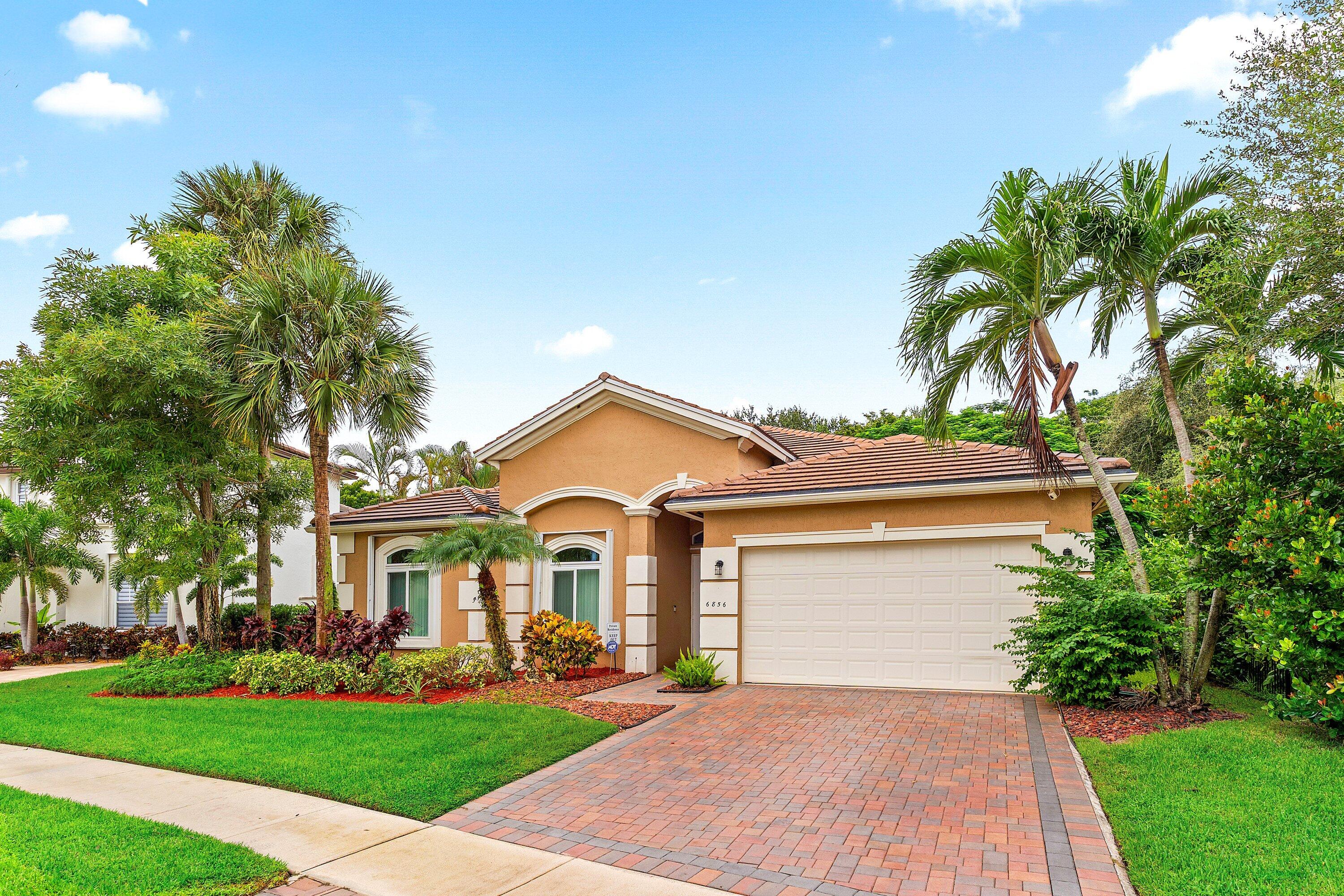 6856 HOULTON Circle