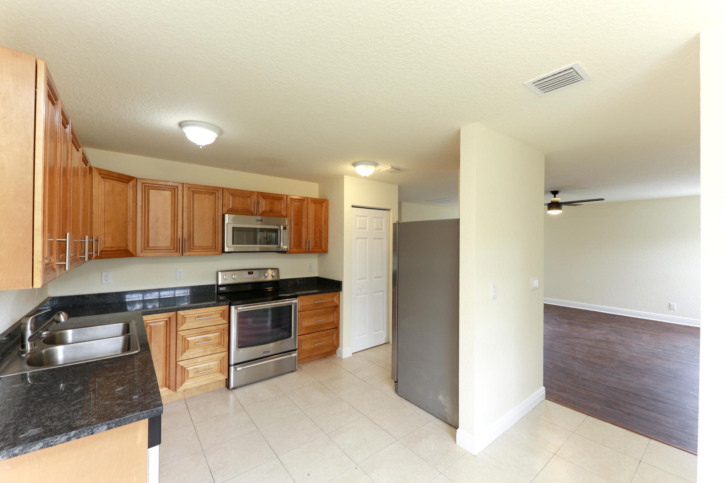 Acreage - Residential Lease