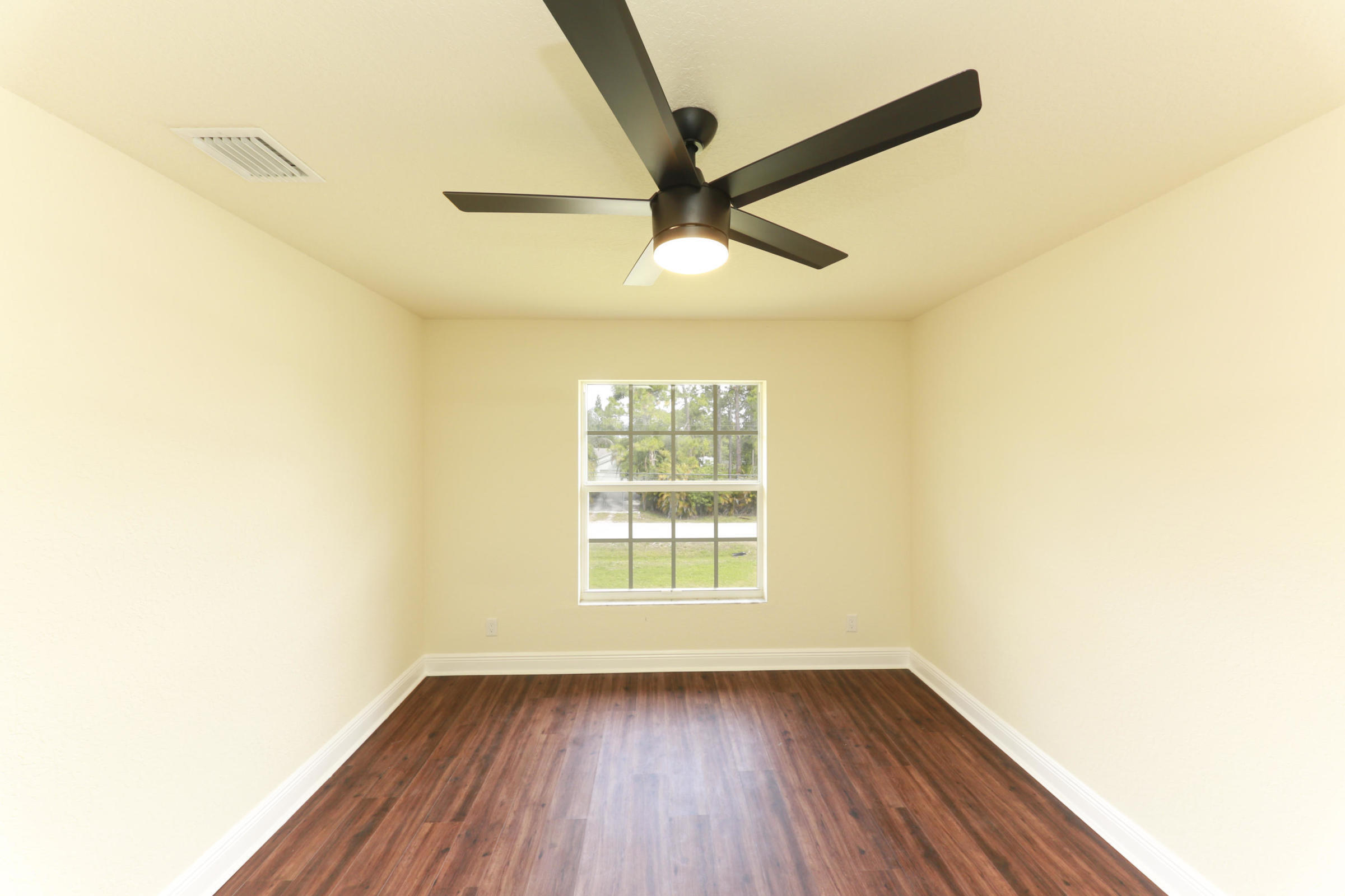 Acreage - Residential Lease