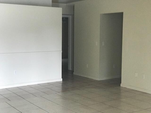 SUGAR POND MANOR OF WELLINGTON - Residential Lease