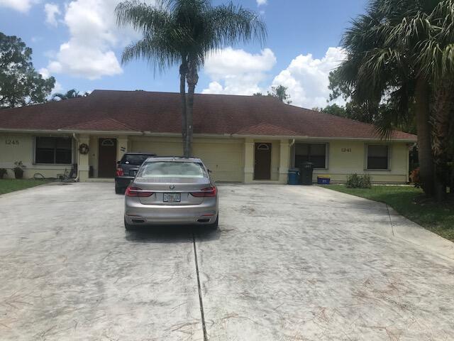 SUGAR POND MANOR OF WELLINGTON - Residential Lease