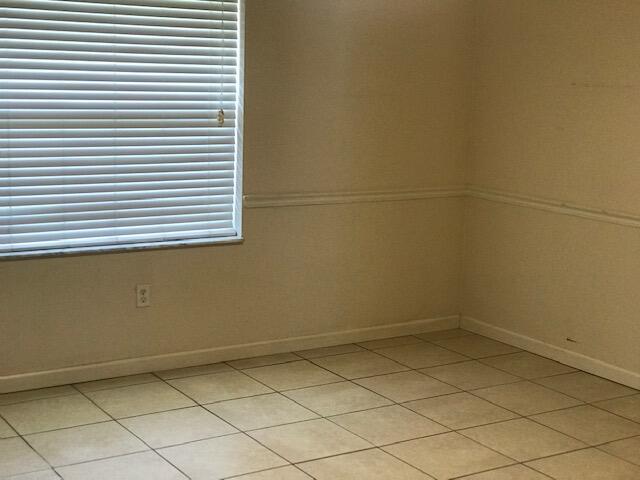 SUGAR POND MANOR OF WELLINGTON - Residential Lease