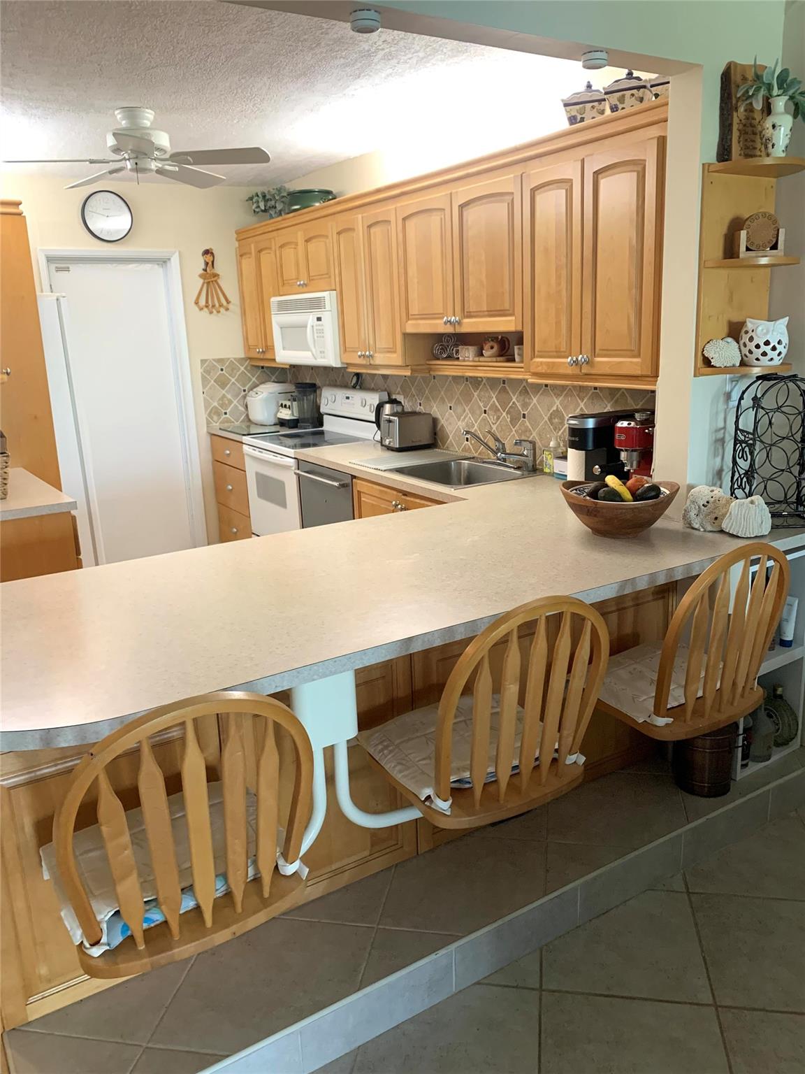 2731 NE 14th Street Cswy 307