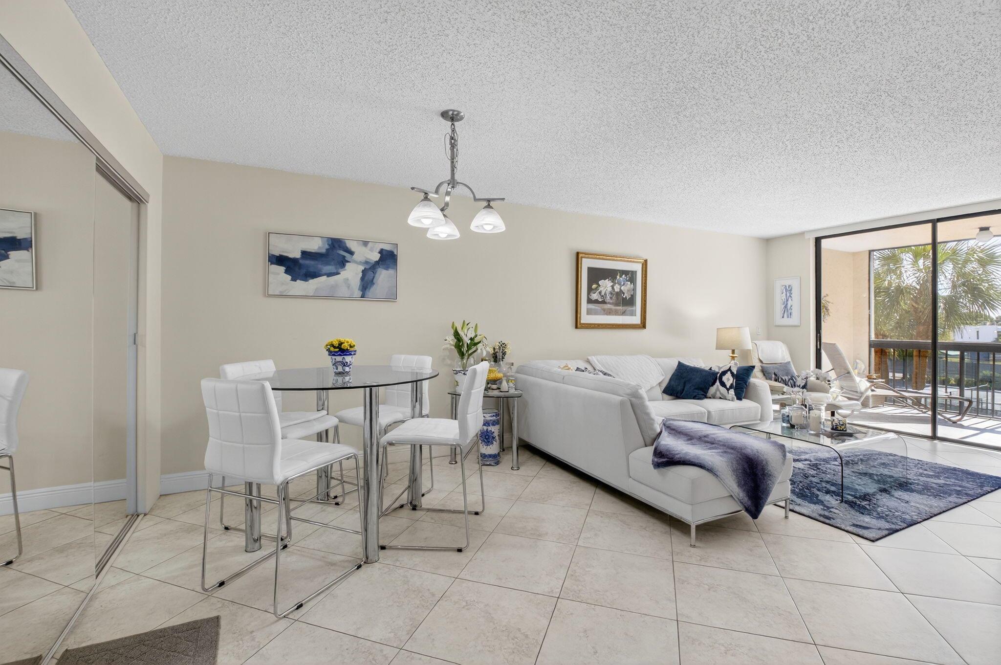 LAVERS DELRAY RACQUET CLU - Residential