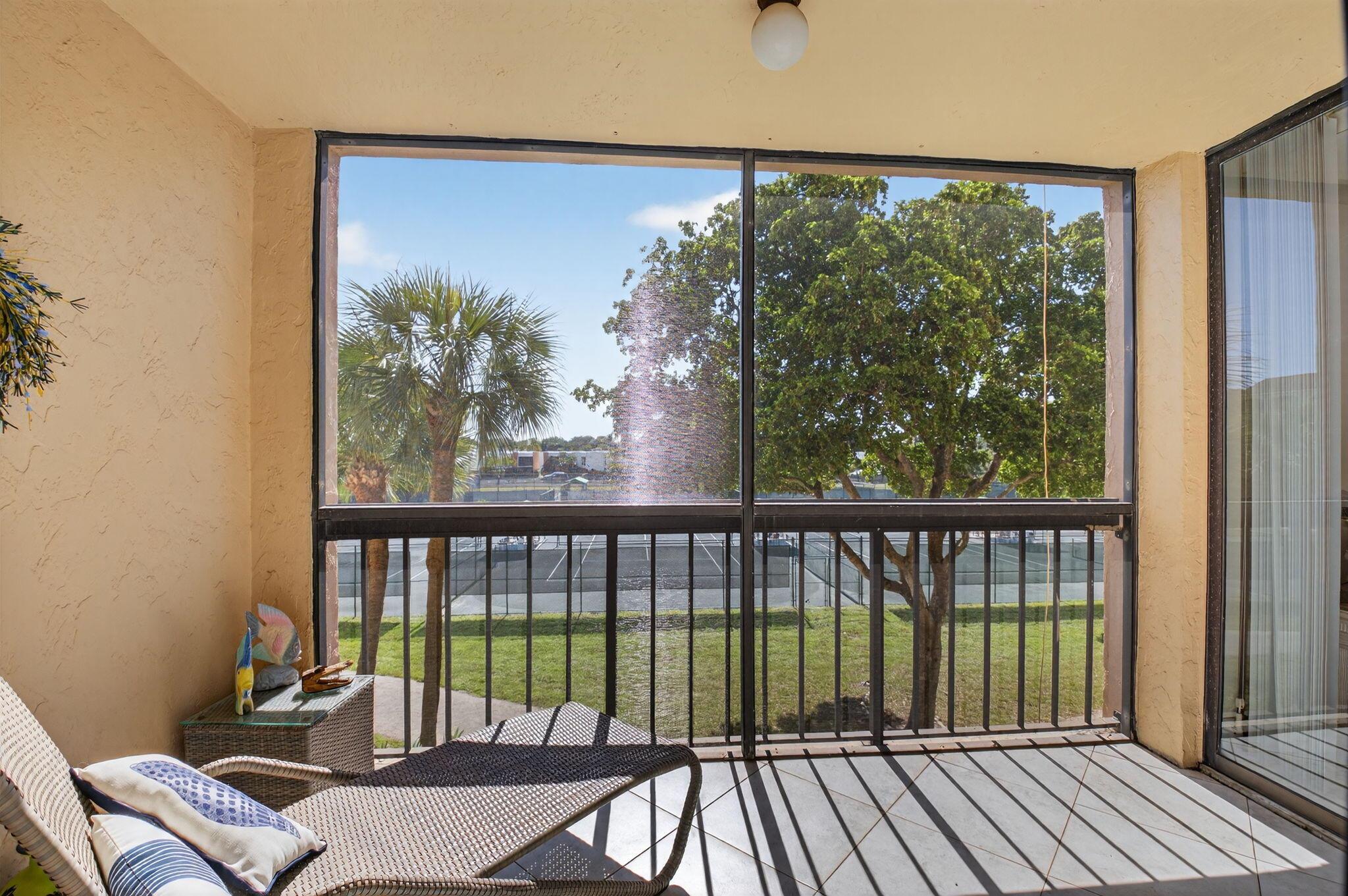 LAVERS DELRAY RACQUET CLU - Residential