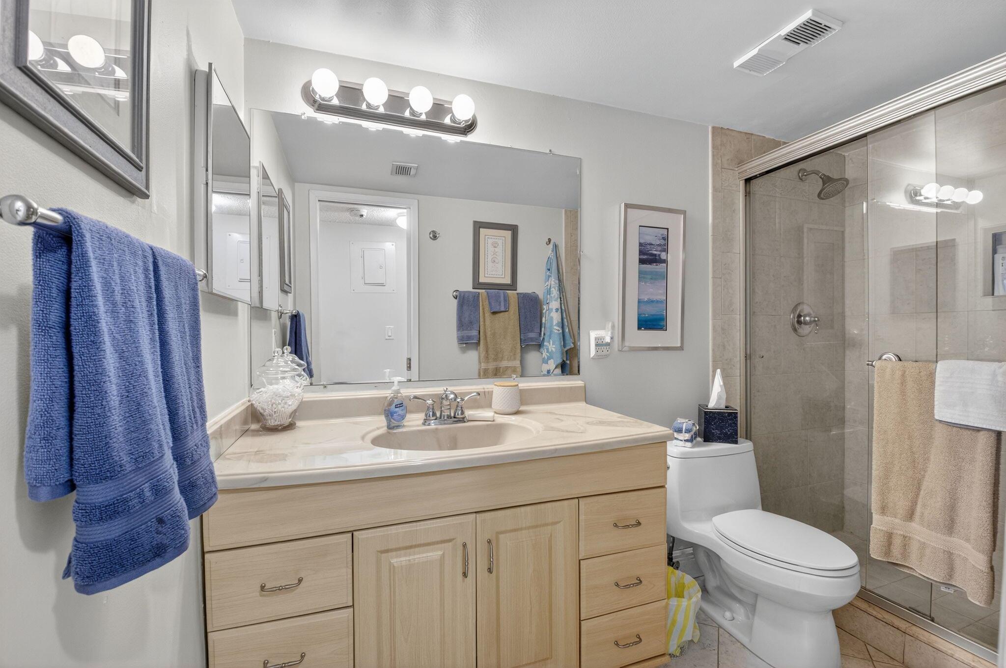 LAVERS DELRAY RACQUET CLU - Residential