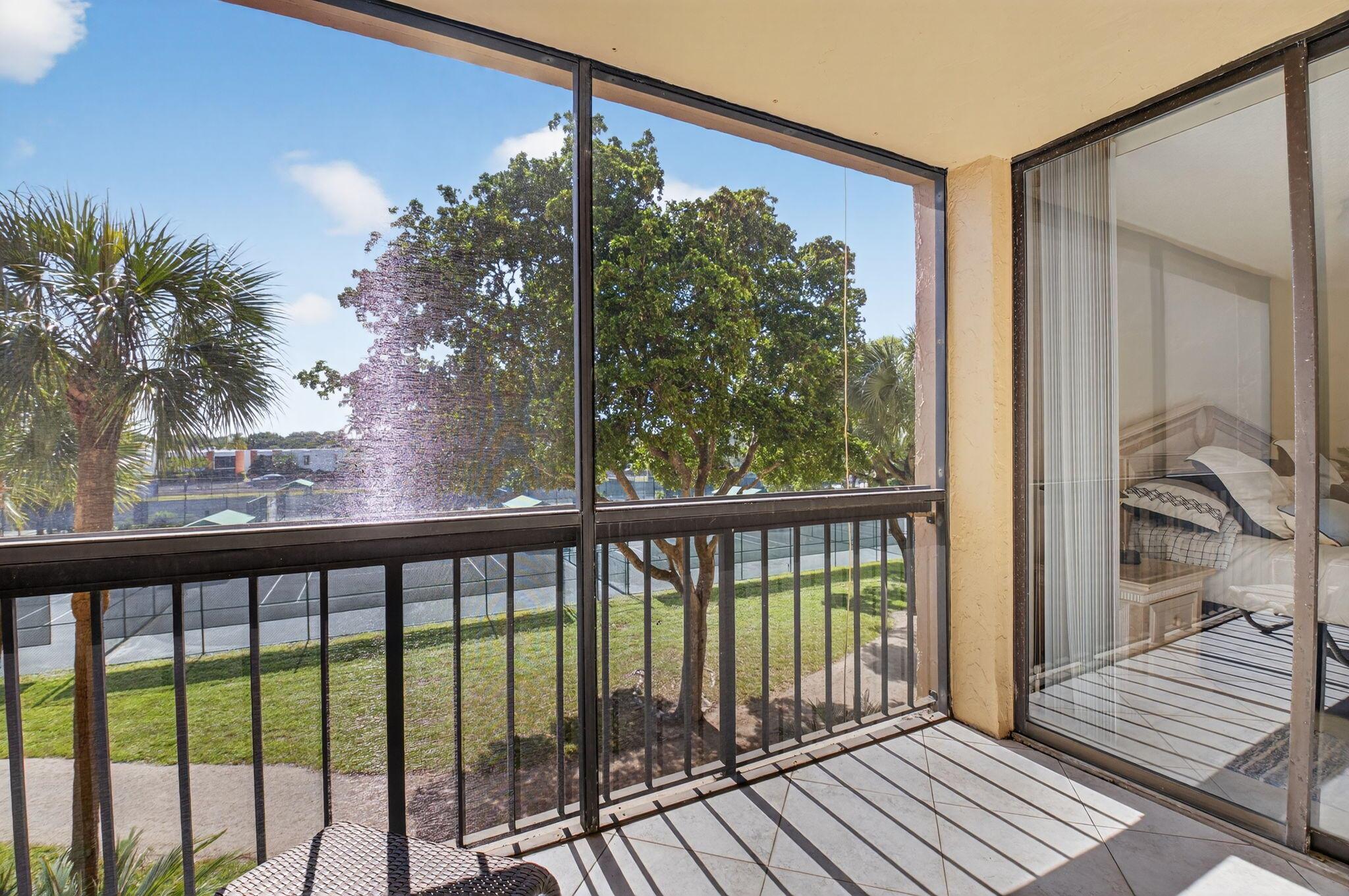 LAVERS DELRAY RACQUET CLU - Residential