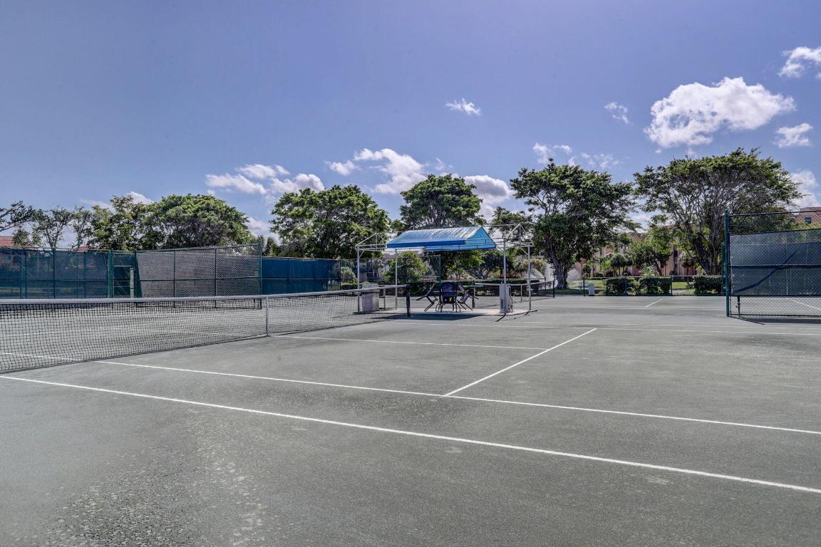 LAVERS DELRAY RACQUET CLUB CONDO - Residential