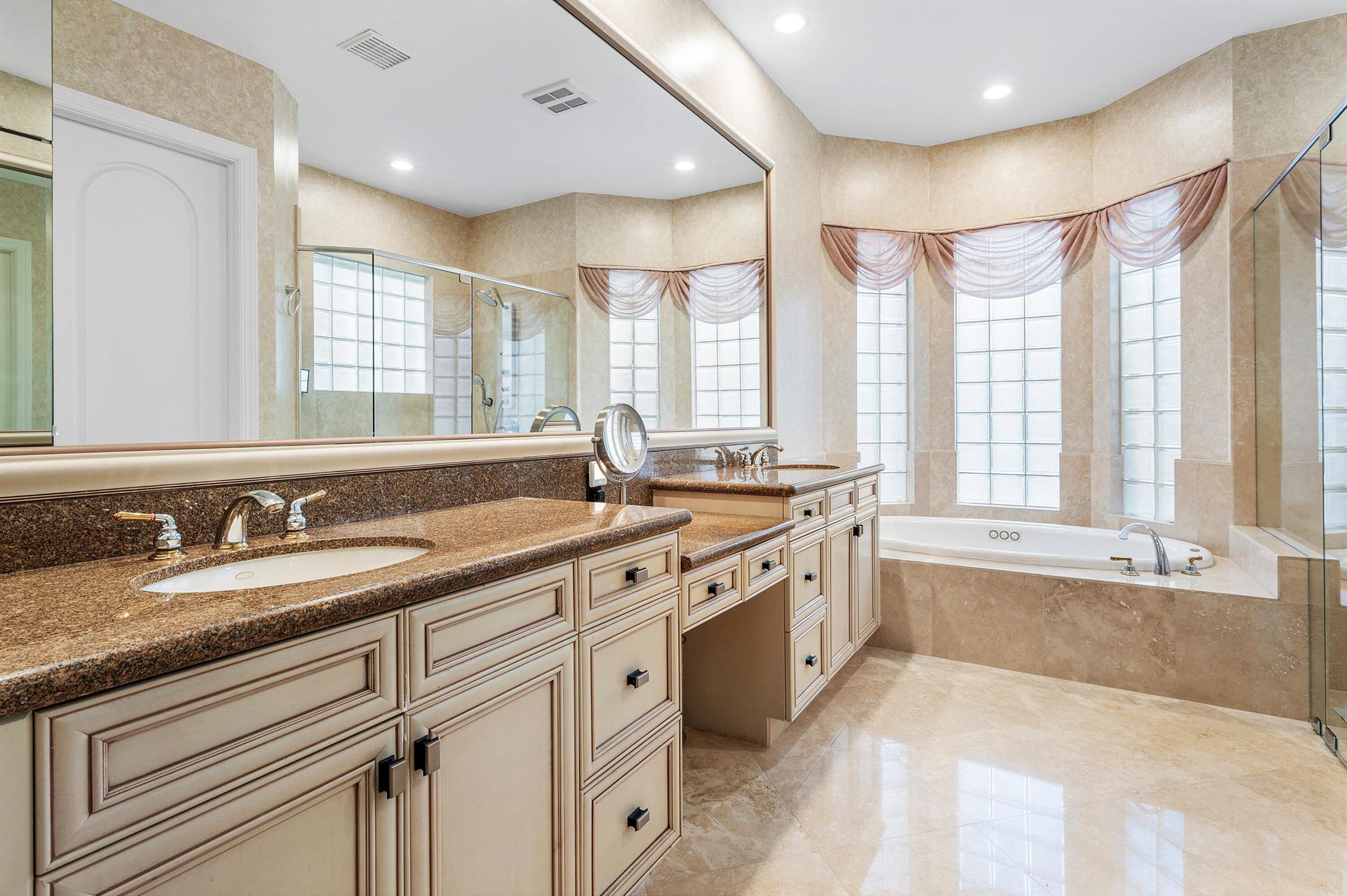 Mizner Country Club - Residential