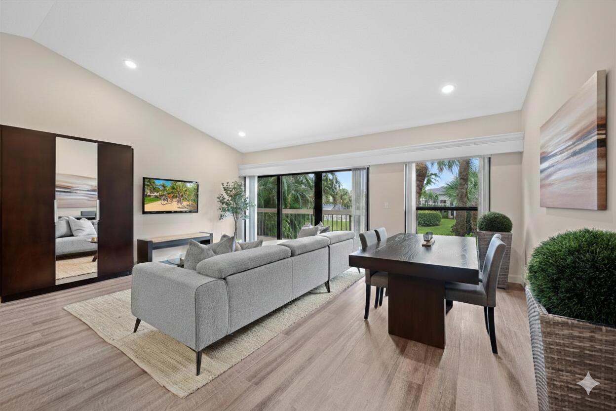 11863 Wimbledon Circle 542