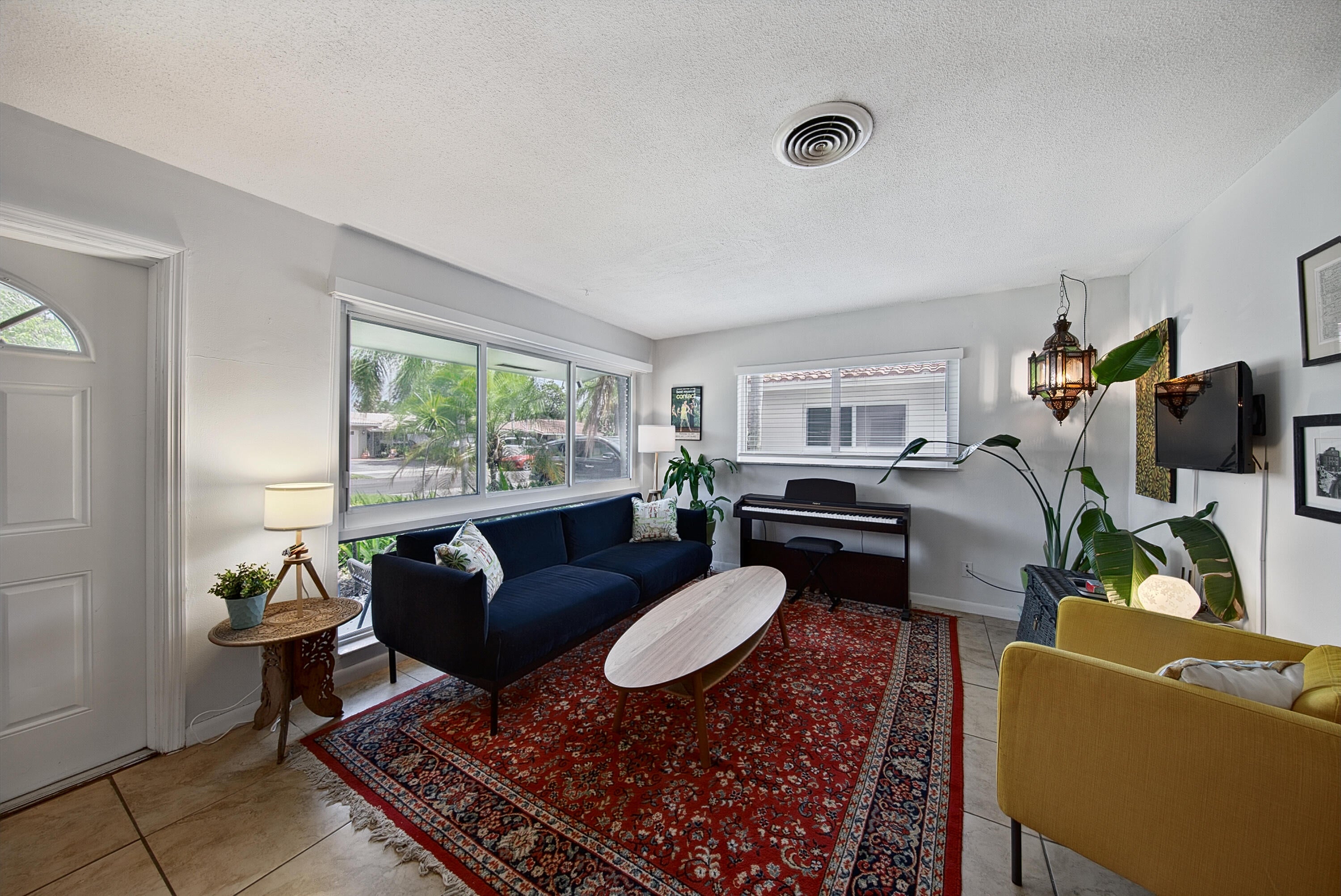 441 SE 1st Avenue 1