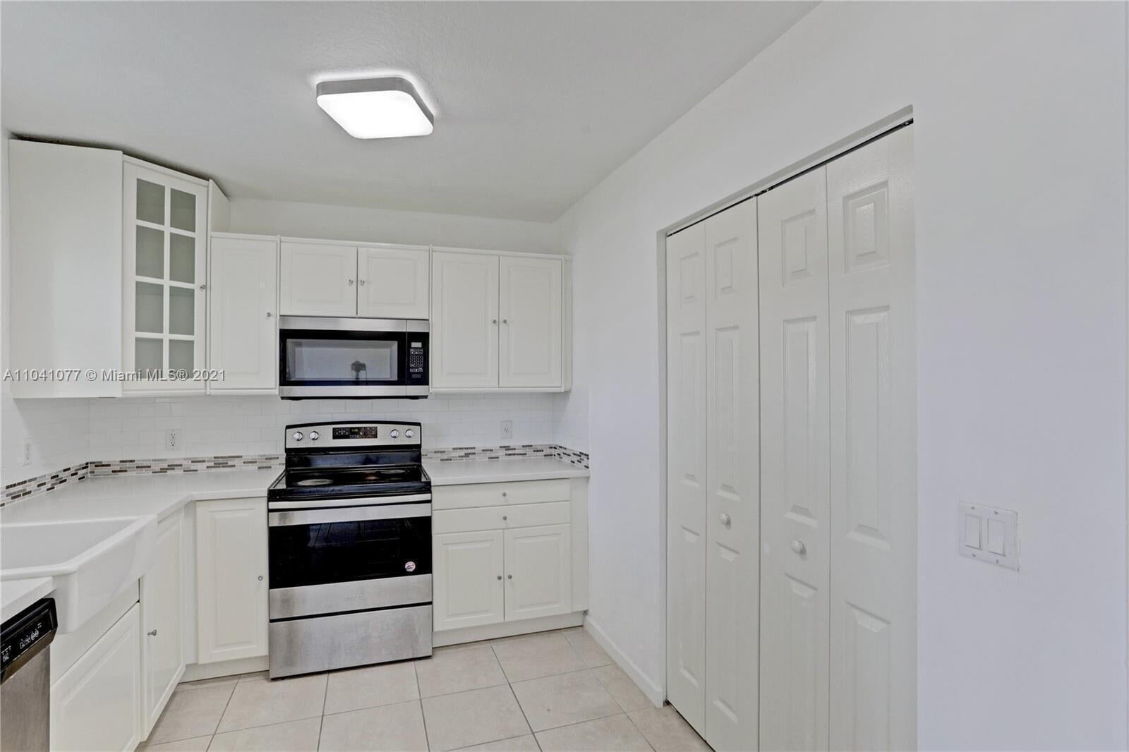3810 N JOG Road 106