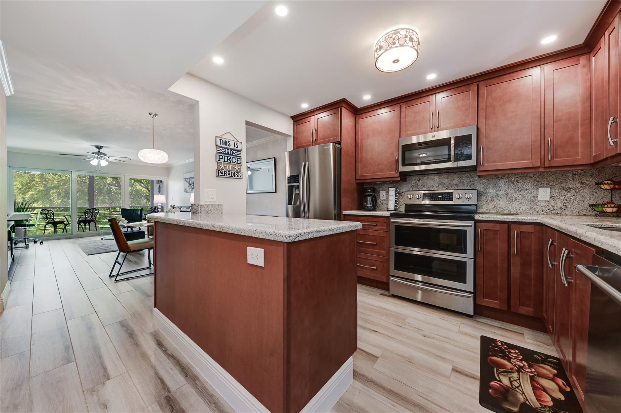 773 Jeffery St 4-305