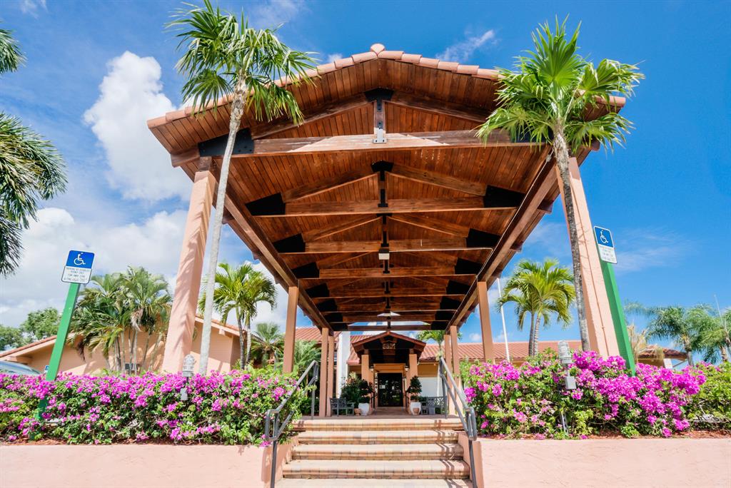 Palm Greens - Residential