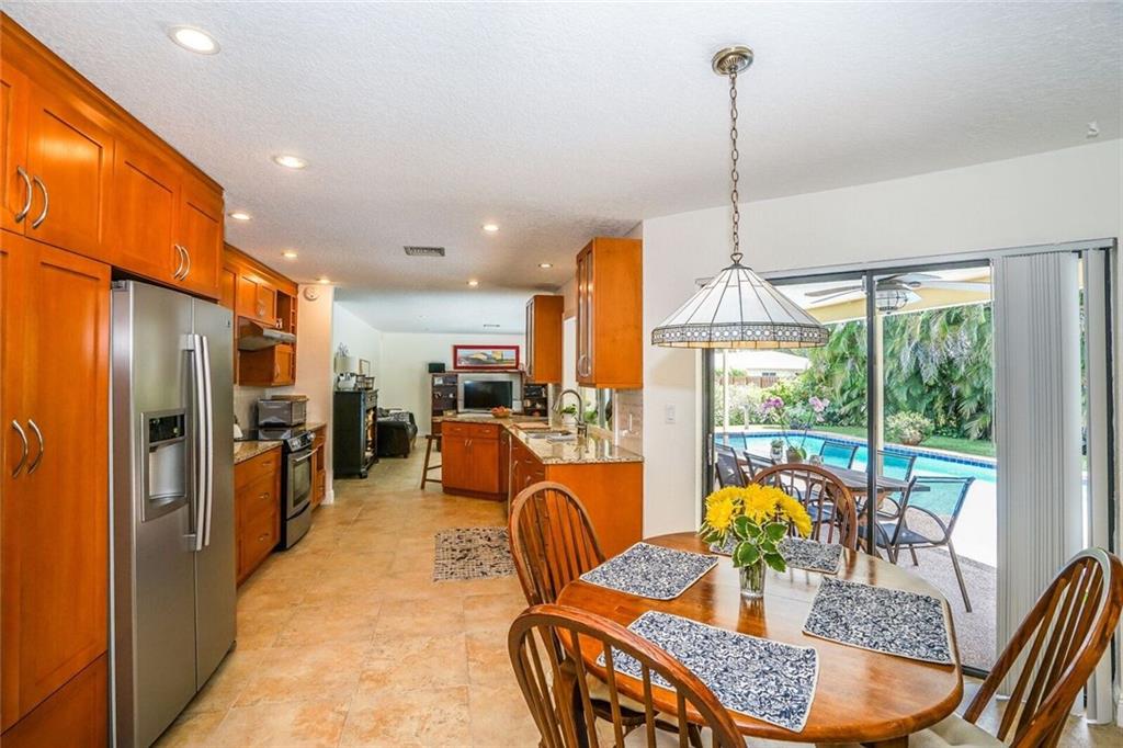 Maplewood 80-37 B - Residential