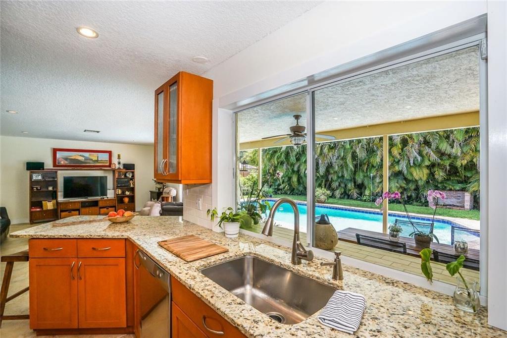 Maplewood 80-37 B - Residential