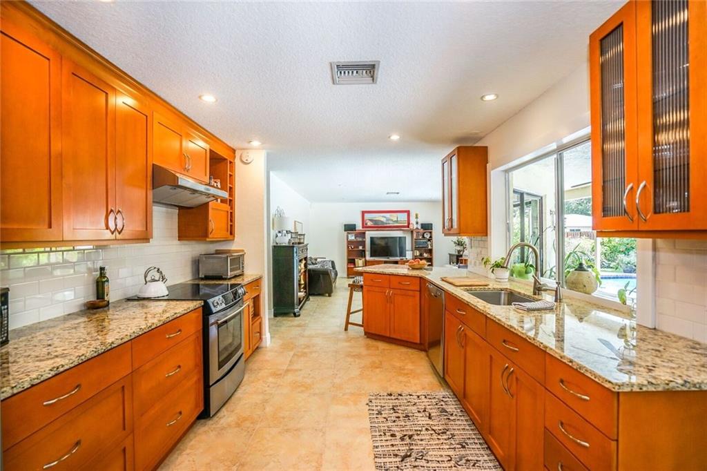 Maplewood 80-37 B - Residential