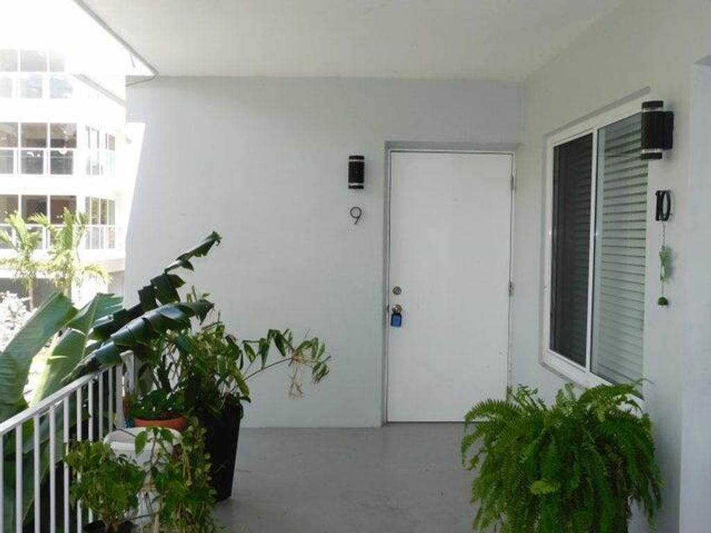 Photo of 15 S Palmway #9, Lake Worth Beach, FL 33460 (MLS # R11111799)