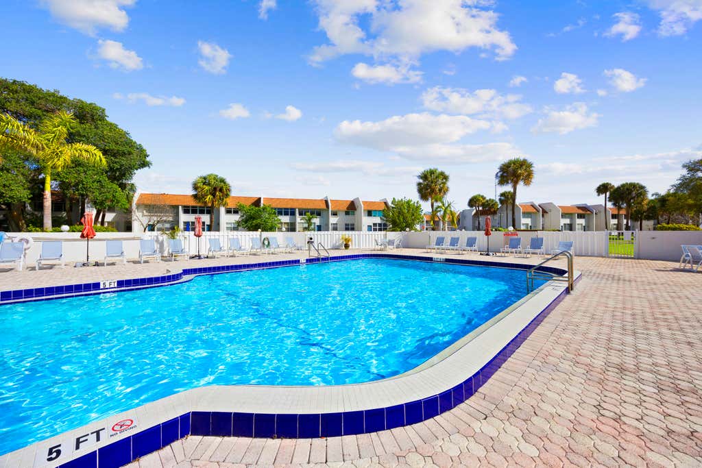 Photo of 2975 SW 22nd Avenue #1080, Delray Beach, FL 33445 (MLS # B26052145)