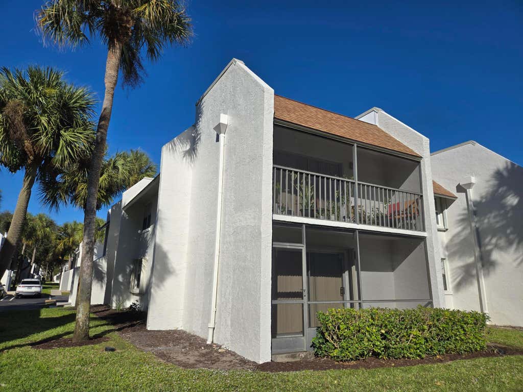 Photo of 2975 SW 22nd Avenue #1080, Delray Beach, FL 33445 (MLS # B26052145)