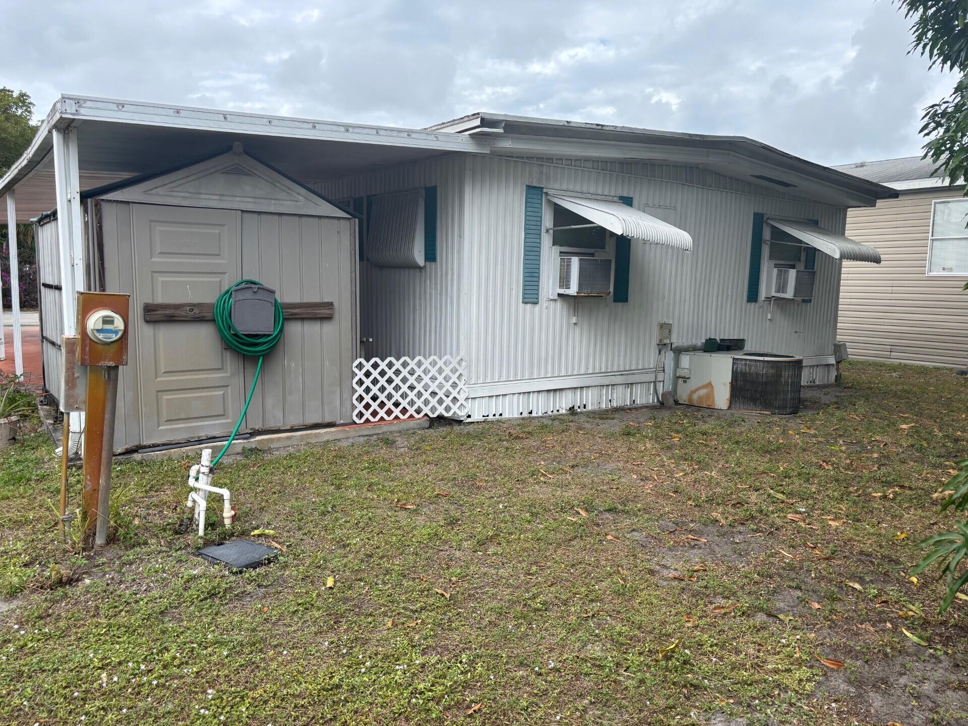 4906 NW 1st Terrace