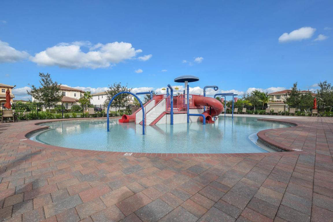 LOXAHATCHEE RESERVE NORTH - Residential Lease