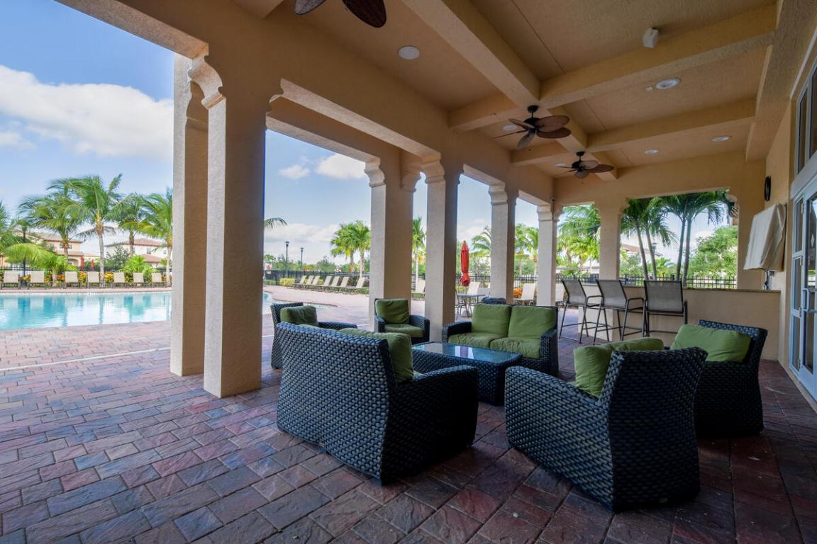 LOXAHATCHEE RESERVE NORTH - Residential Lease