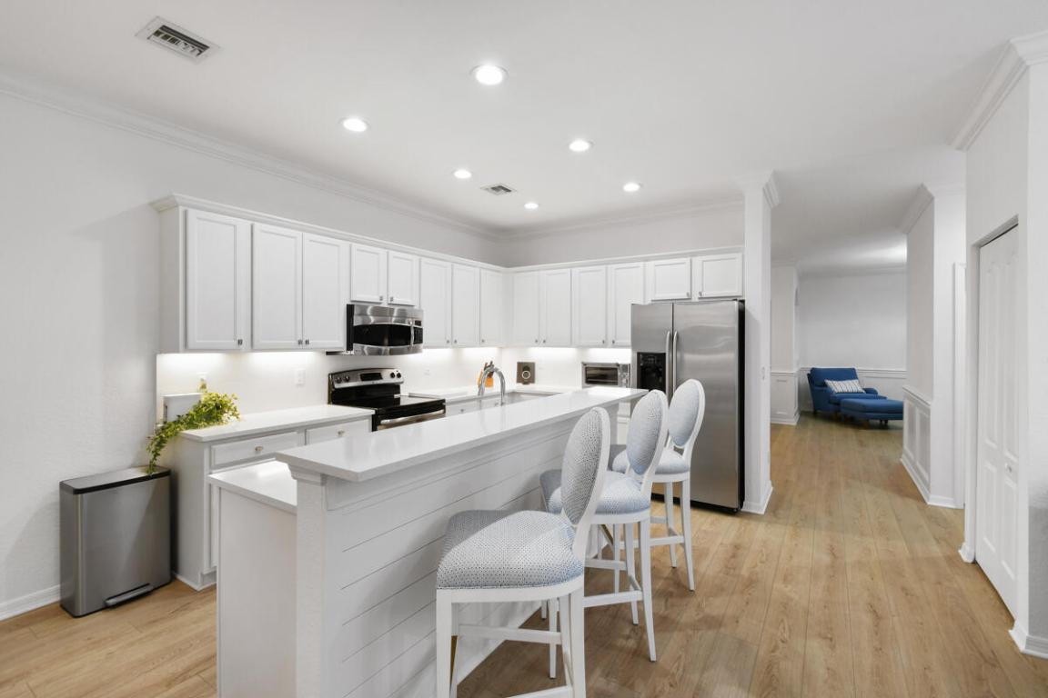 LOXAHATCHEE RESERVE NORTH - Residential Lease