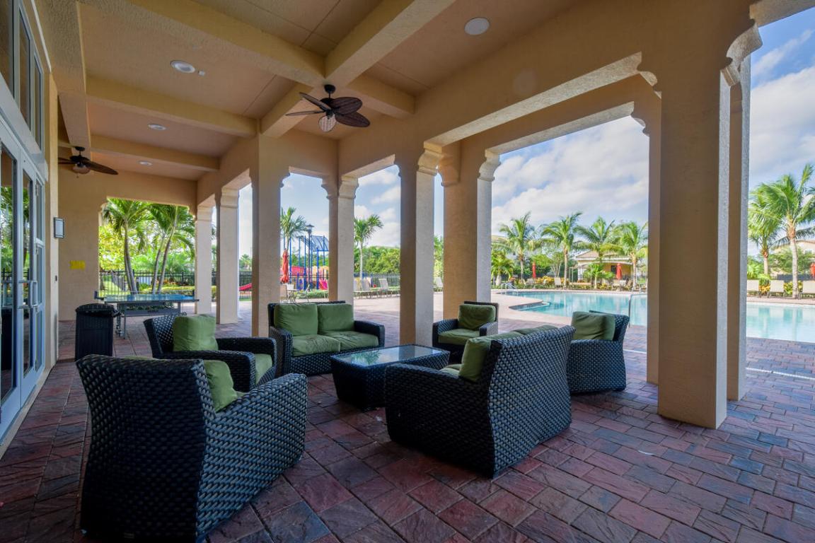 LOXAHATCHEE RESERVE NORTH - Residential Lease