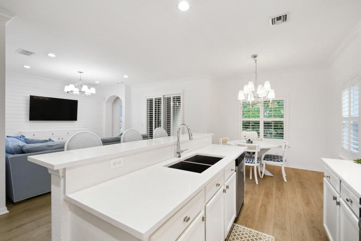 LOXAHATCHEE RESERVE NORTH - Residential Lease