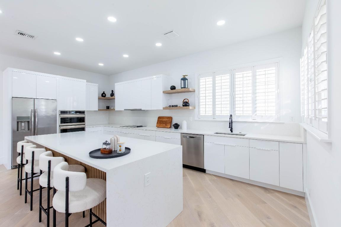 EAGLES LANDING OF P B POLO & COUNTRY CLUB WELLINGT - Residential