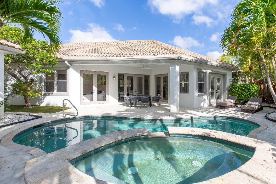 EAGLES LANDING OF P B POLO & COUNTRY CLUB WELLINGT - Residential