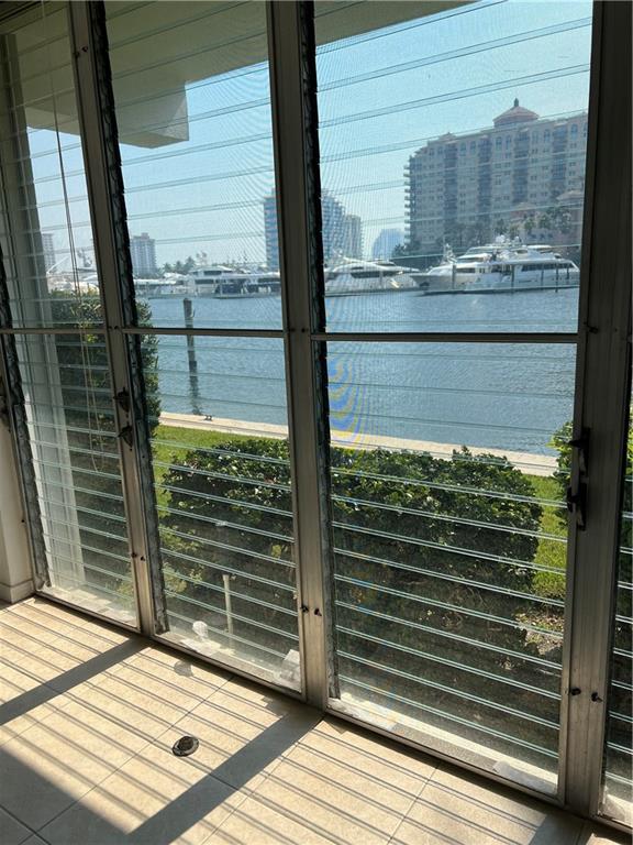 CORAL COVE - Residential