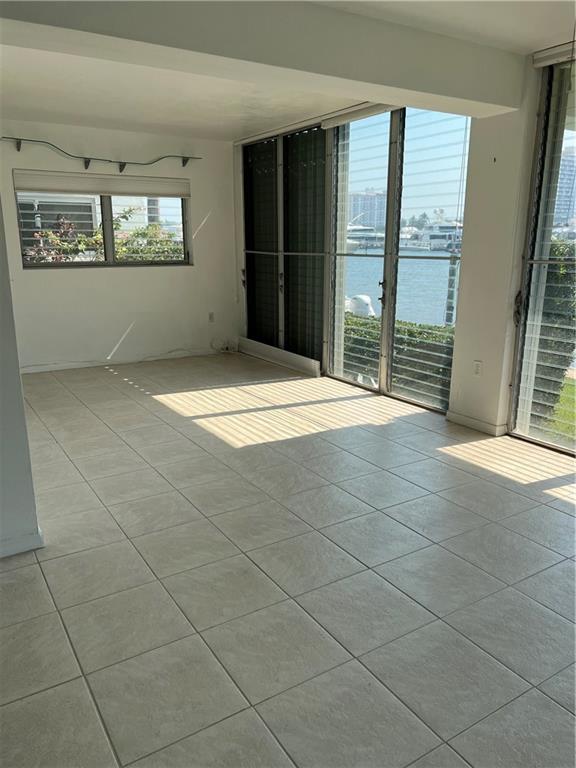 CORAL COVE - Residential