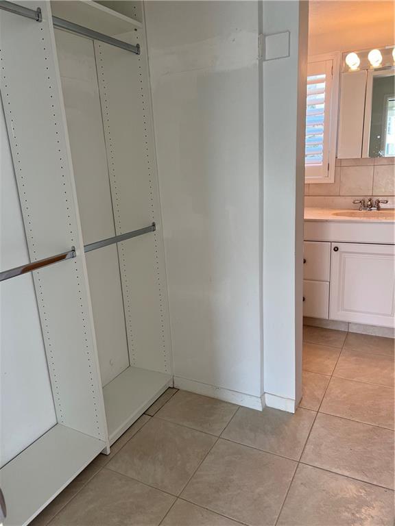 CORAL COVE - Residential