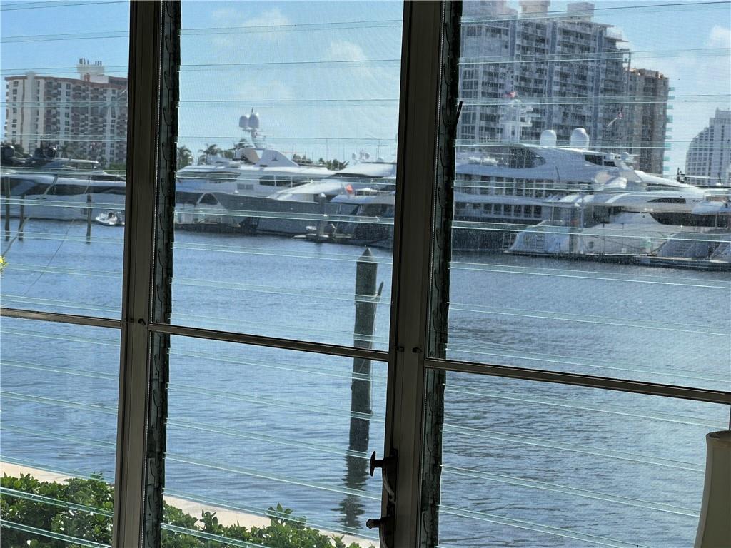 CORAL COVE - Residential