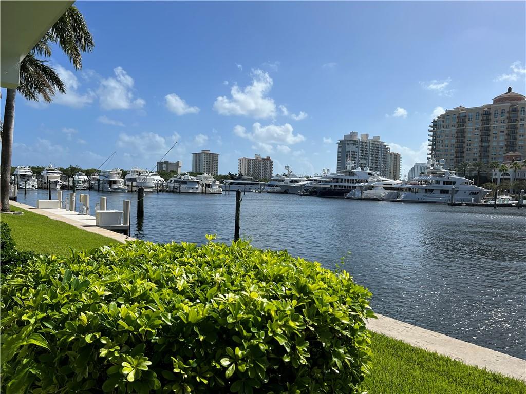 CORAL COVE - Residential