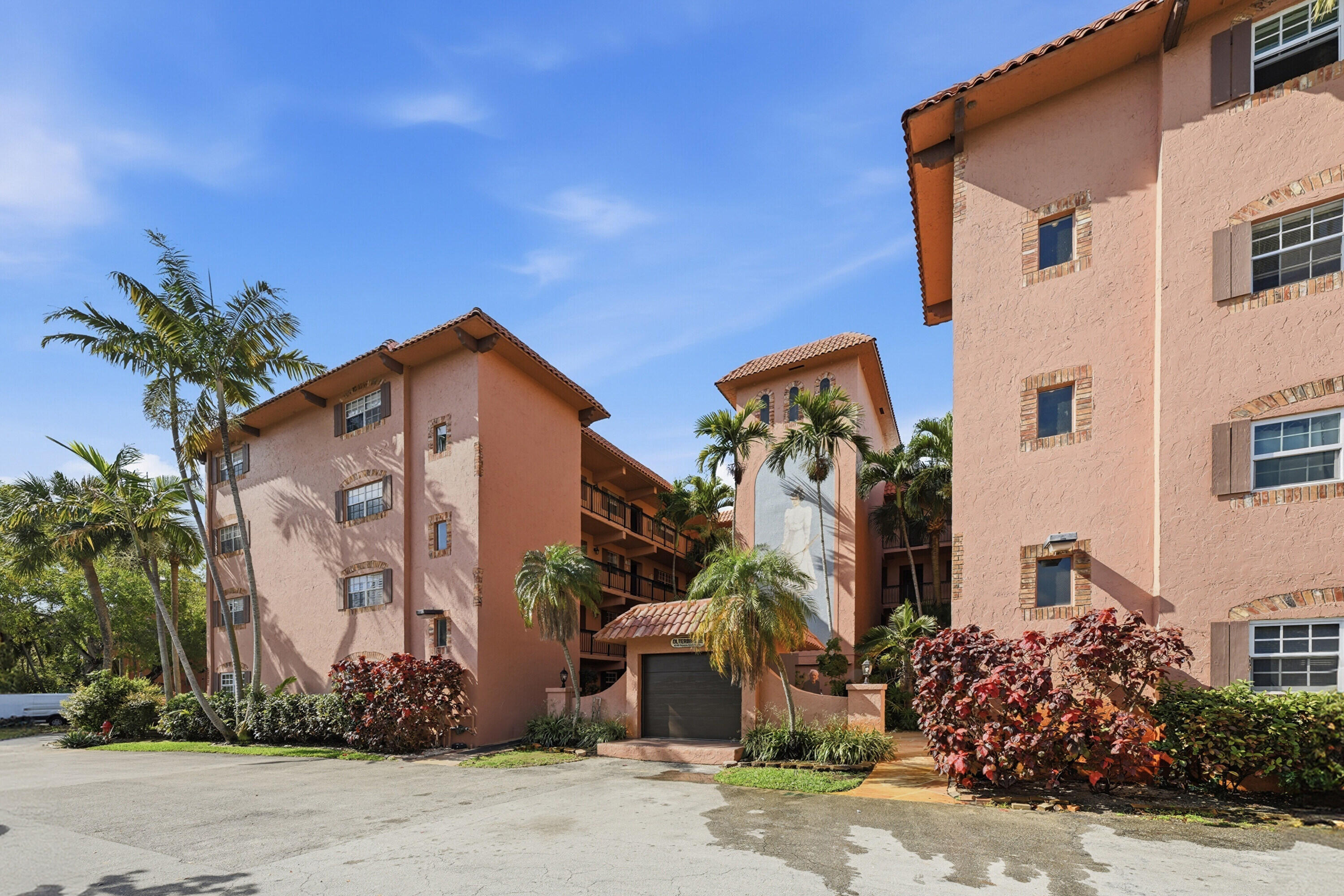 630 Tennis Club Drive Apt 204