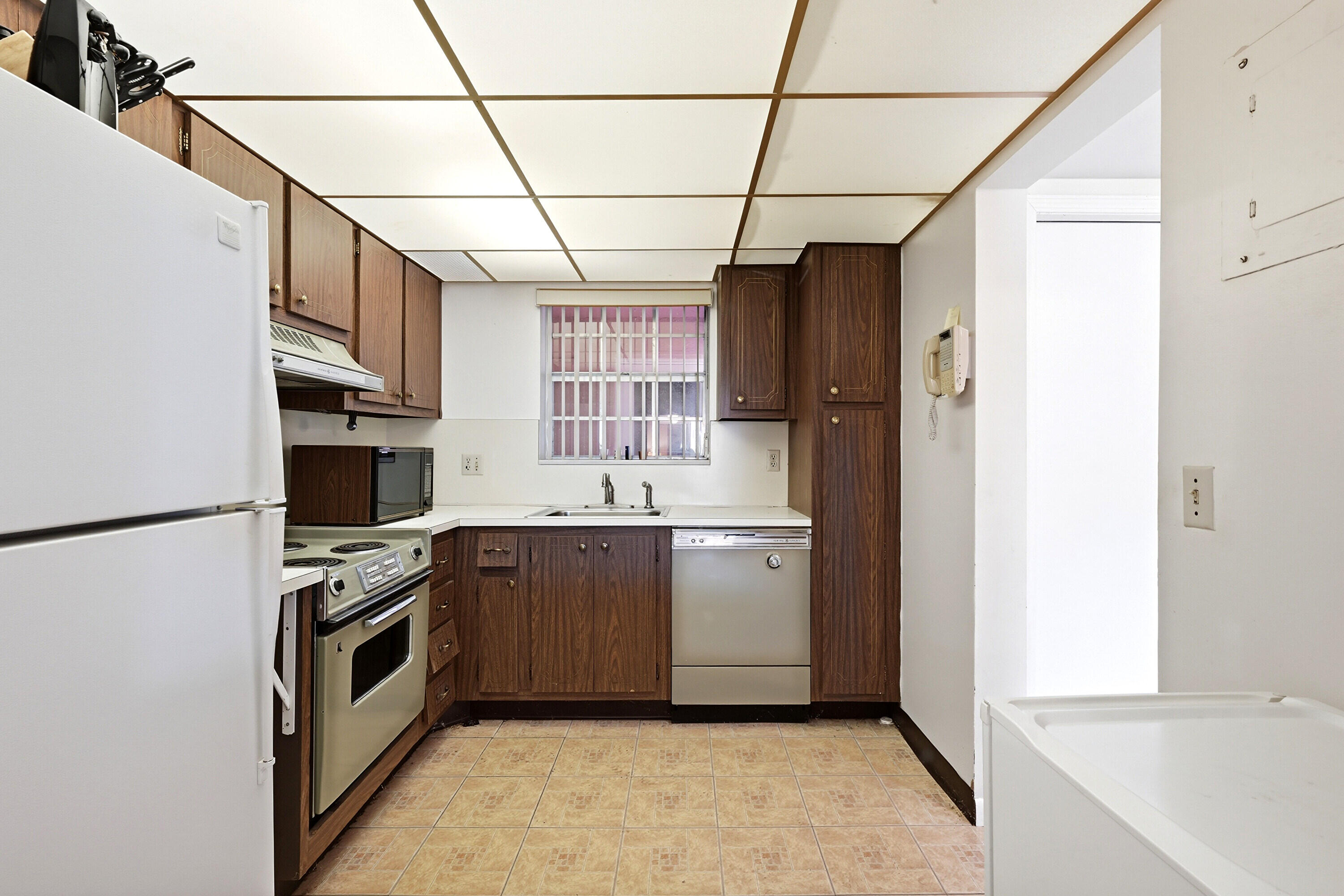 630 Tennis Club Drive Apt 204