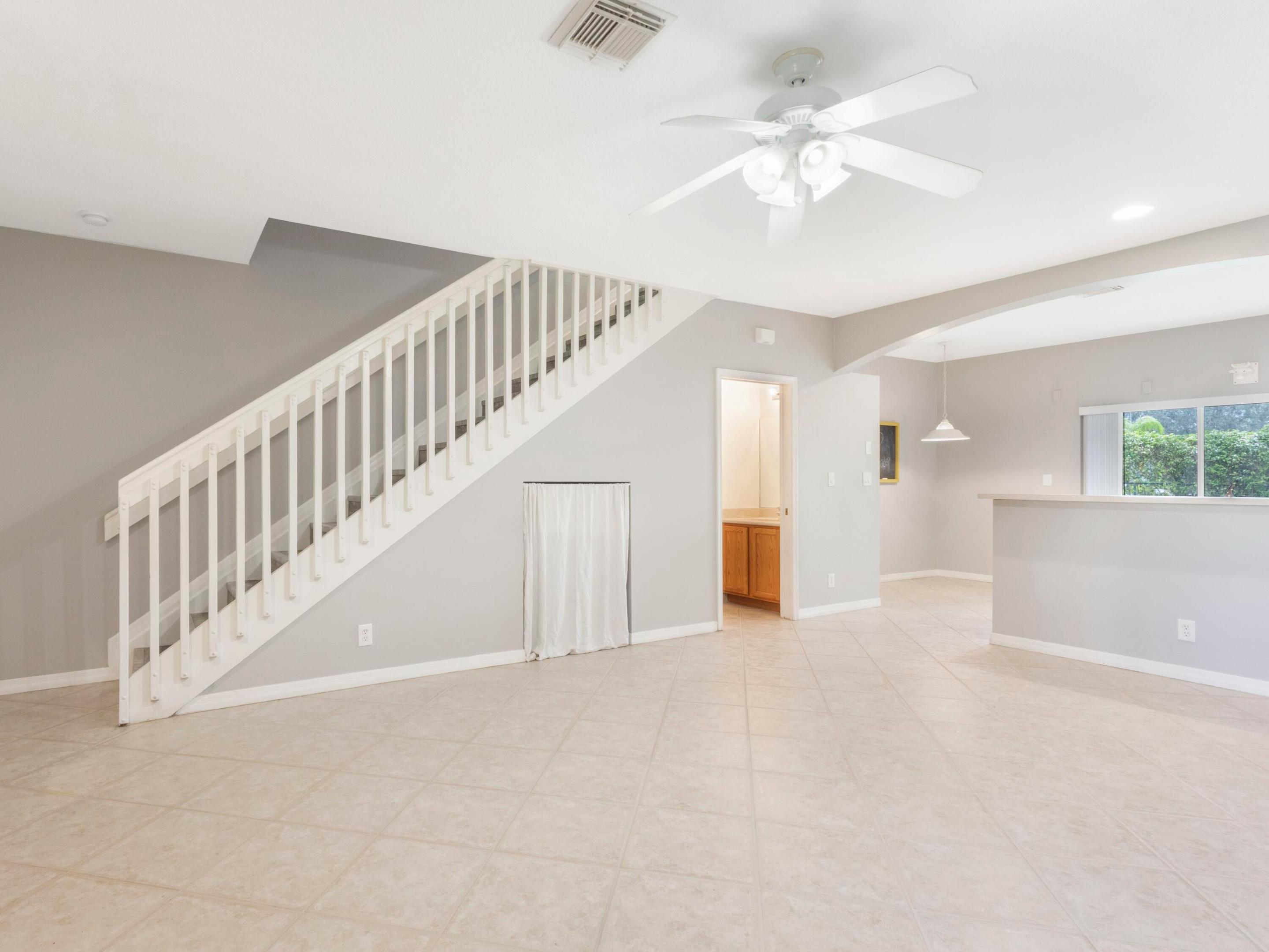 TOWNE PLACE - Residential