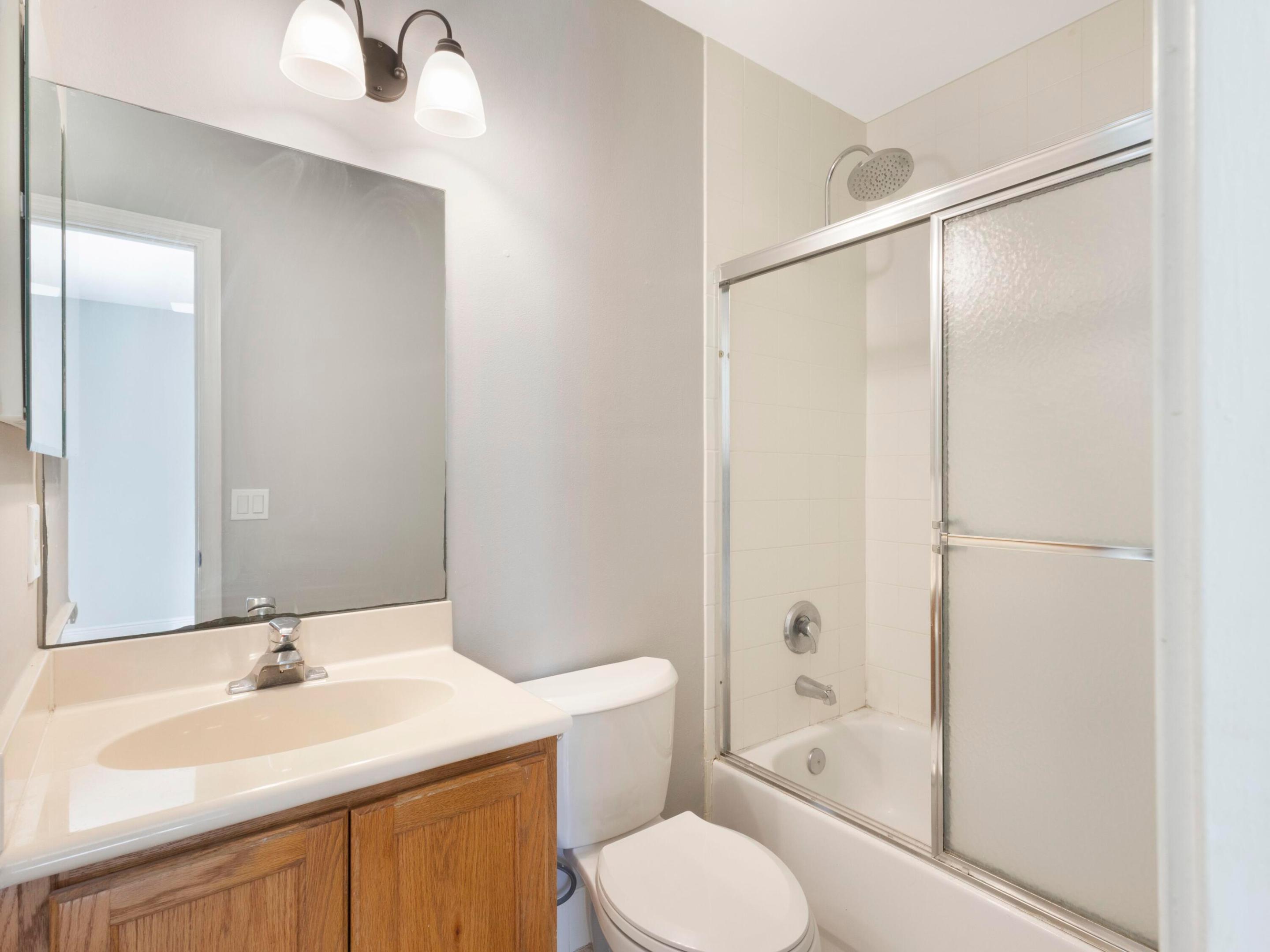 TOWNE PLACE - Residential