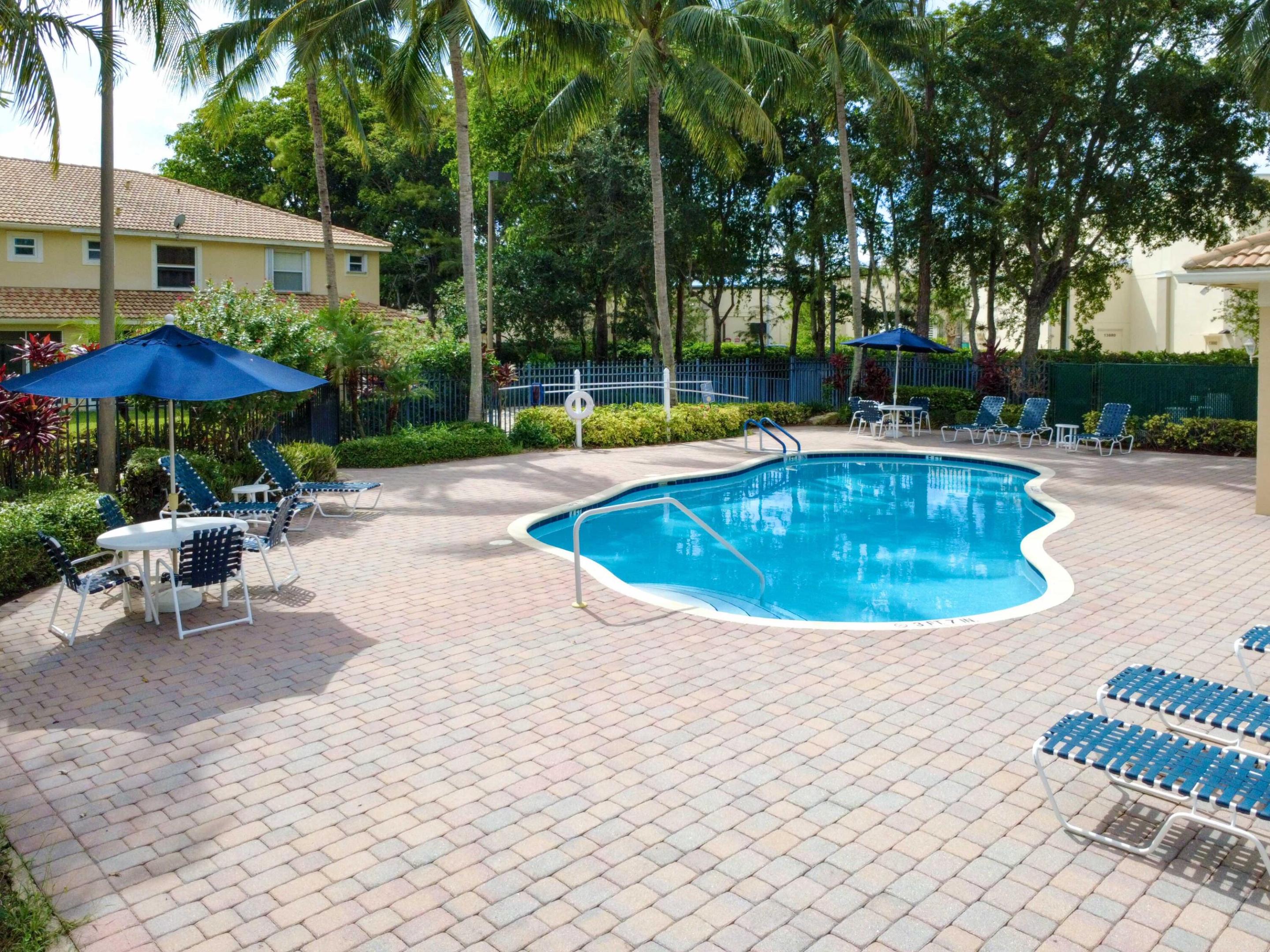 TOWNE PLACE - Residential