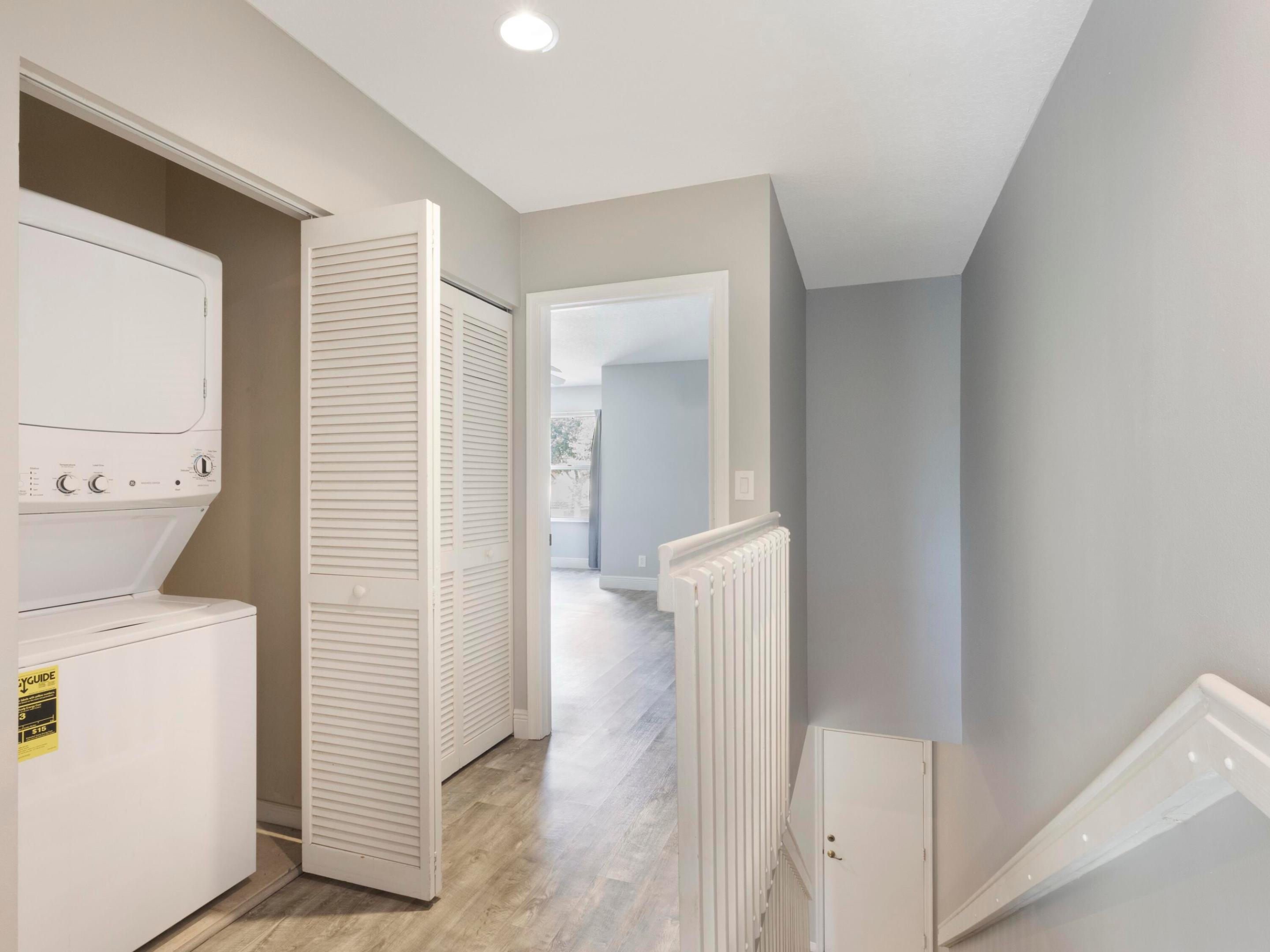 TOWNE PLACE - Residential