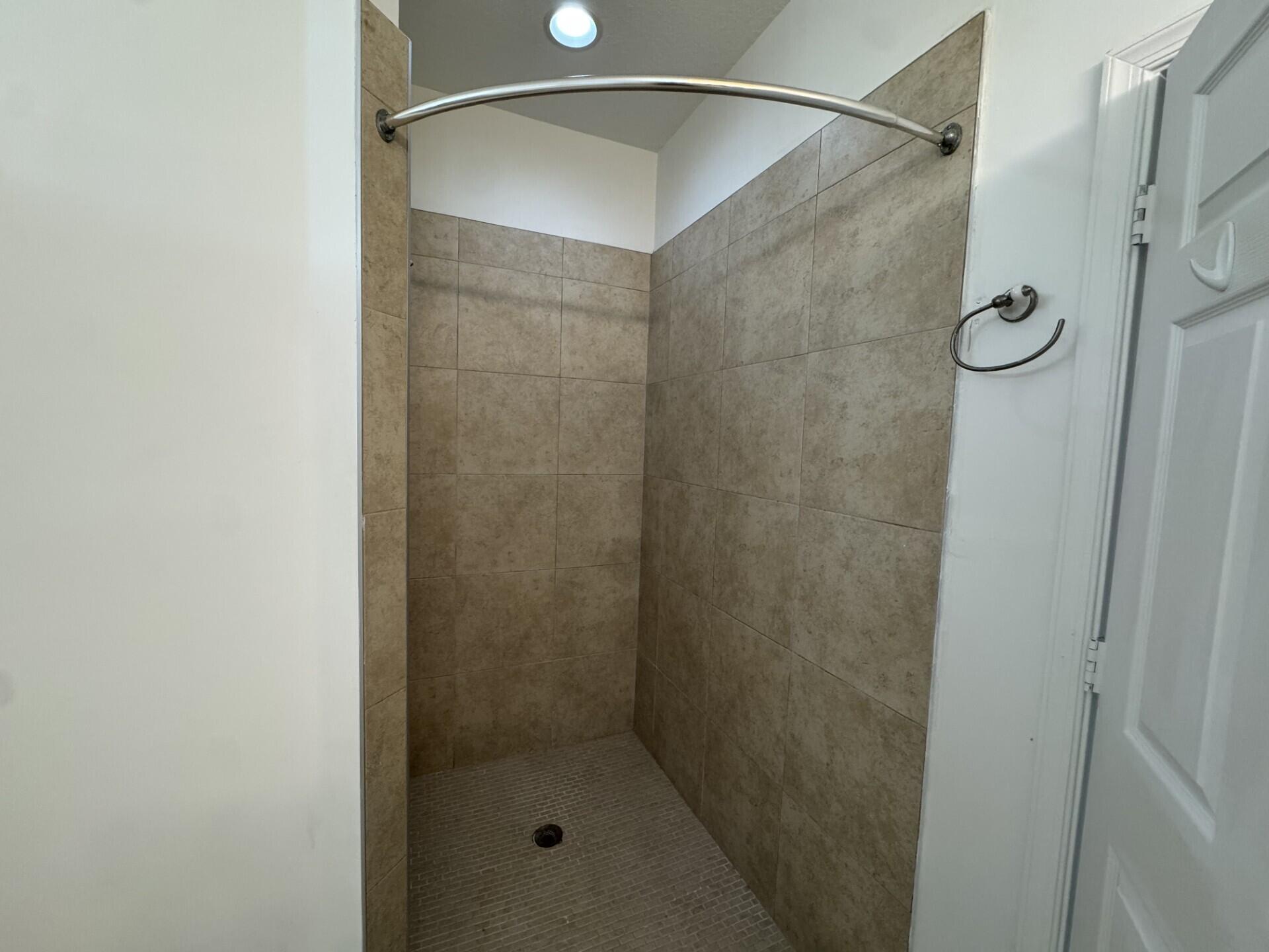FOURTH  REPLAT OF PORTOFINO ISLES - Residential