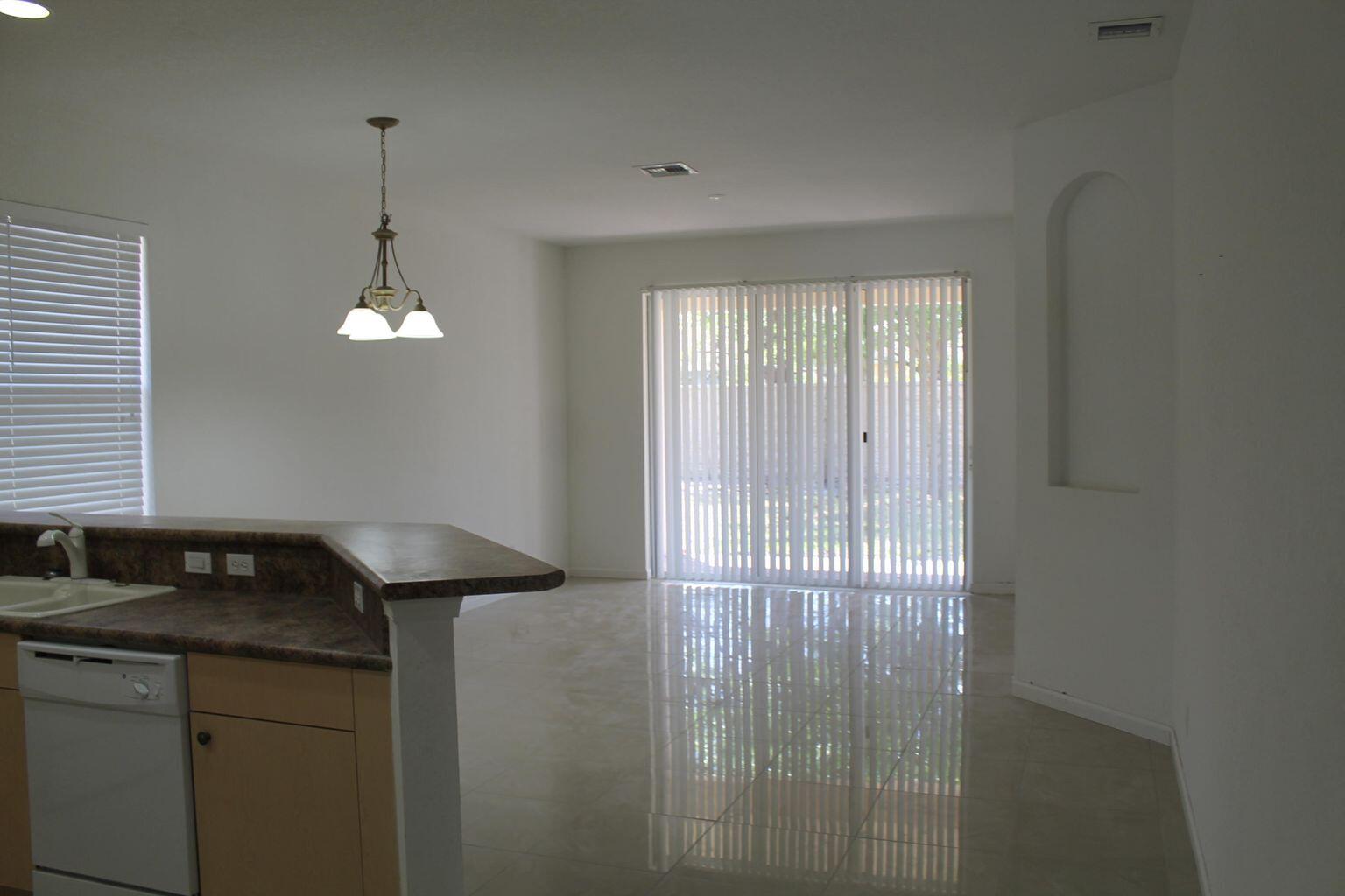 FOURTH  REPLAT OF PORTOFINO ISLES - Residential