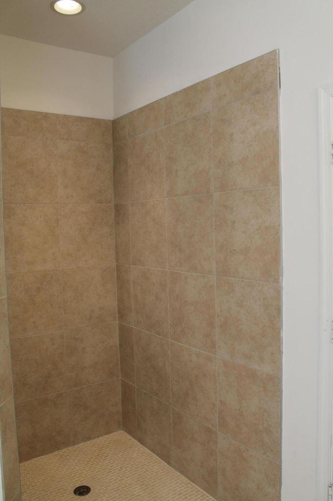 FOURTH  REPLAT OF PORTOFINO ISLES - Residential