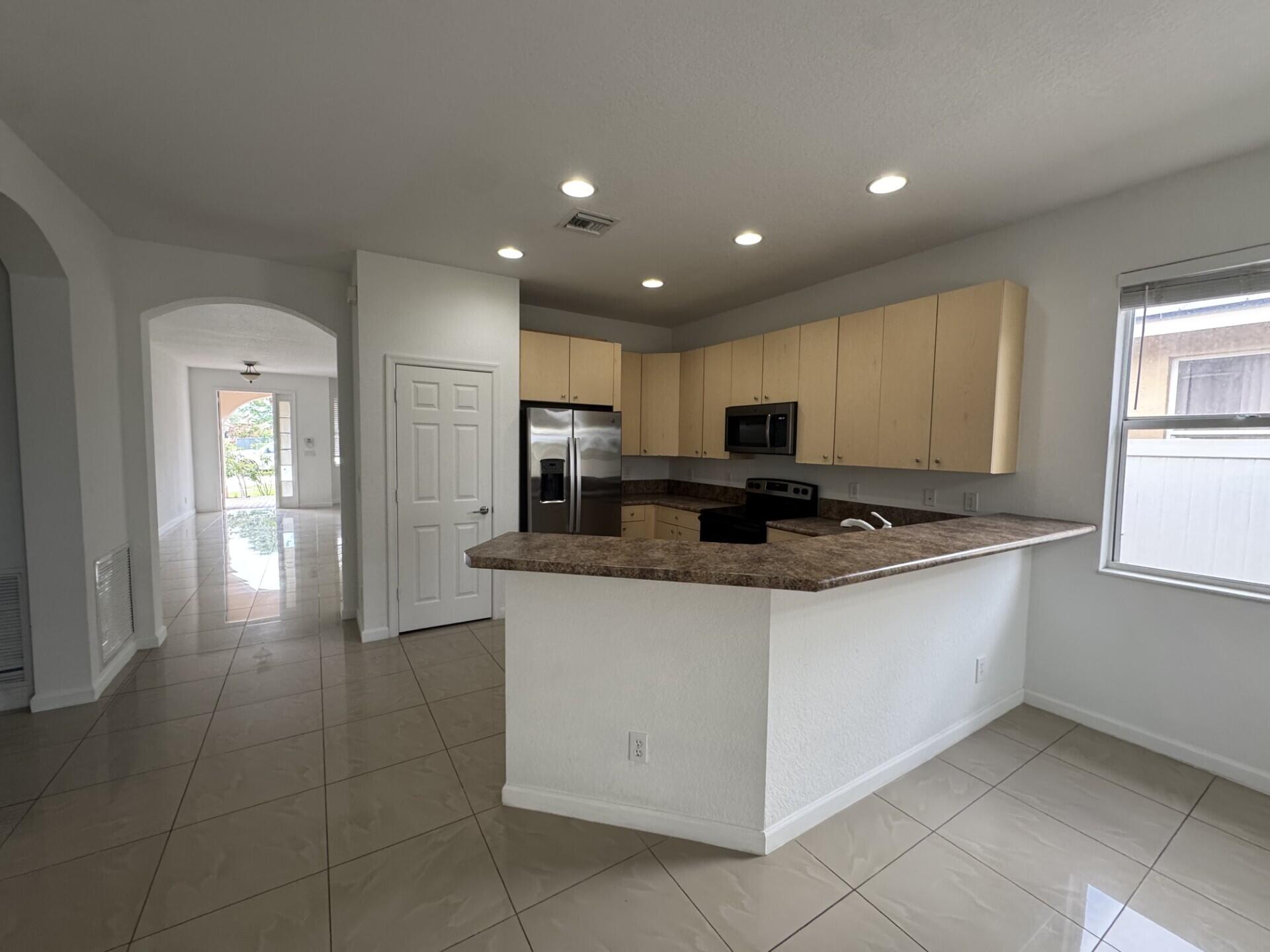 FOURTH  REPLAT OF PORTOFINO ISLES - Residential